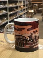 Керамическая кружка с коллажем рисунков Казани в коричневых тонах, объем 330мл.