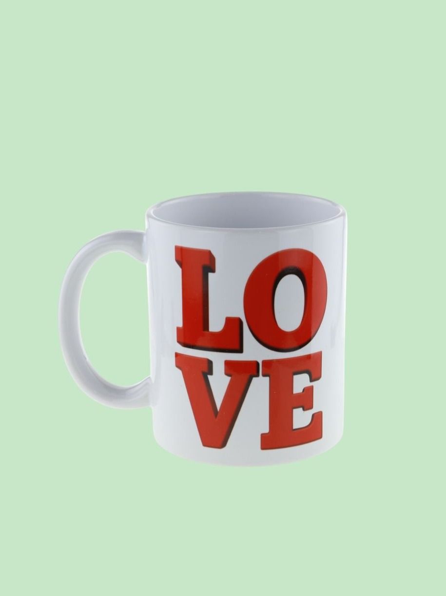 Керамическая кружка "LOVE" с надписью и сердечками