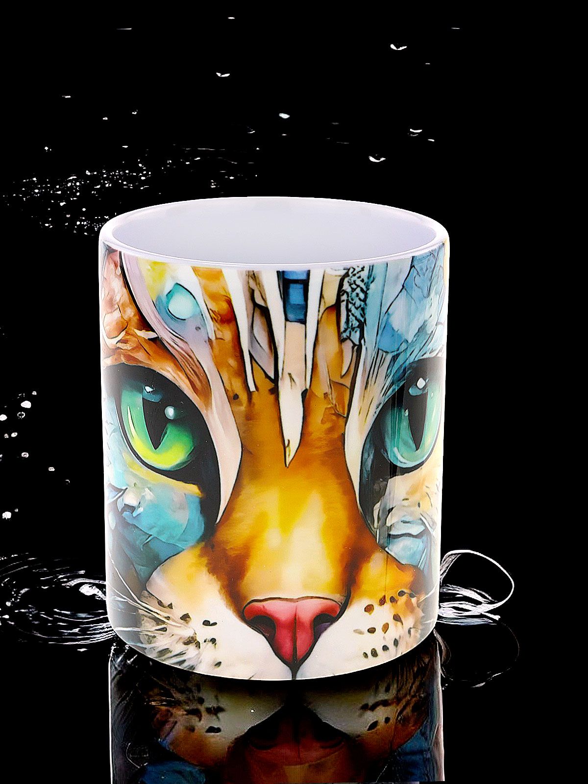 Кружка керамическая с изображением яркого кота, город Казань. Объем 330мл.