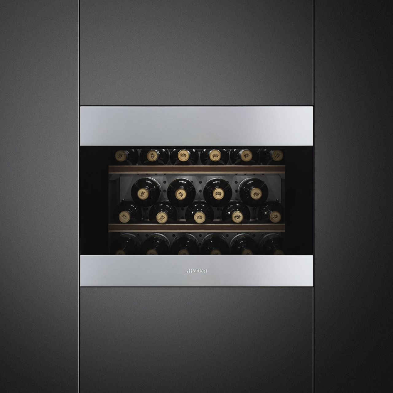 Холодильный шкаф для вина встраиваемый Smeg CVI321X3