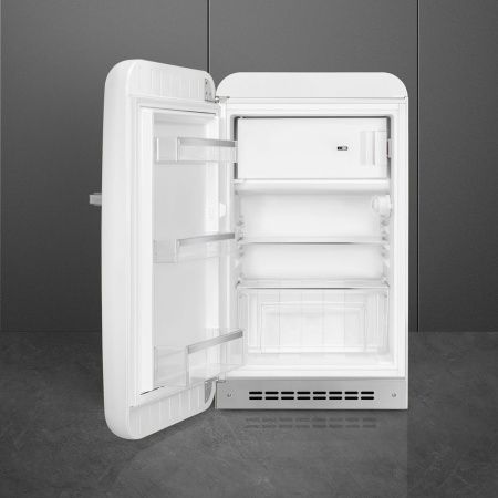 Отдельностоящий однодверный холодильник Smeg FAB10LWH5