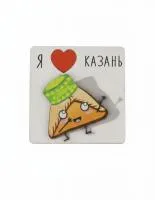 Магнит "Эчпочмак в тюбетейке - Я люблю Казань" 6см, деревянный. Тёплый сувенир для ваших воспоминаний