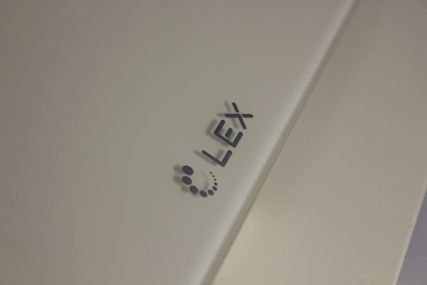 Наклонная вытяжка LEX MINI 600 IVORY