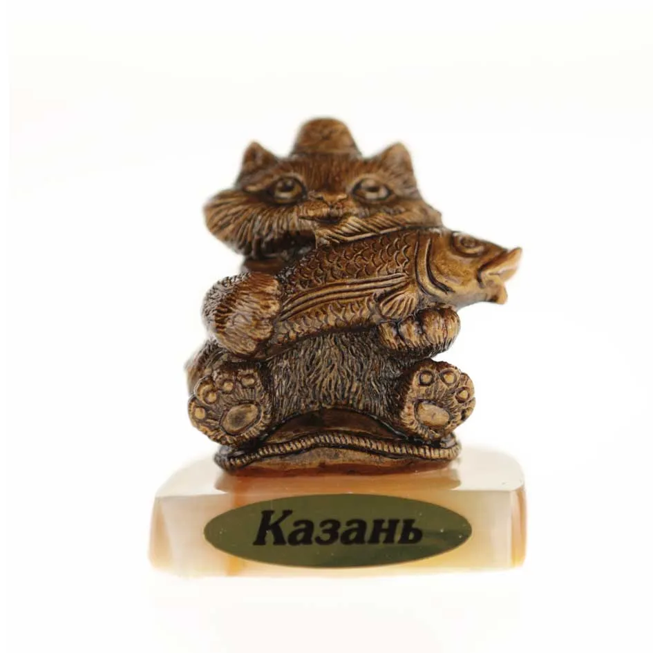 Кот на селените с рыбкой Казань